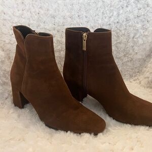Aquatalia brown suede booties